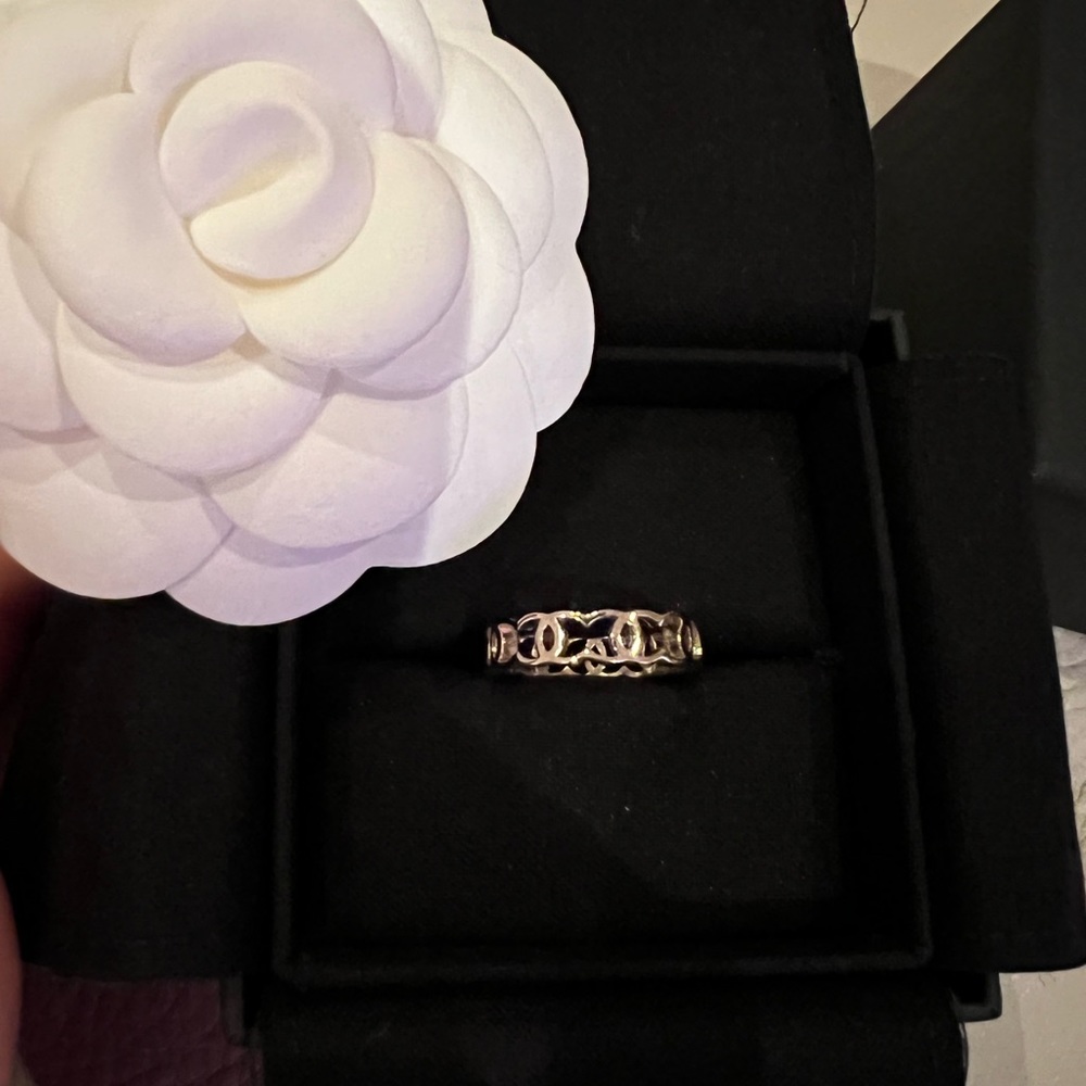 Chanel CC Light Gold Ring size 50 New Divine Highness